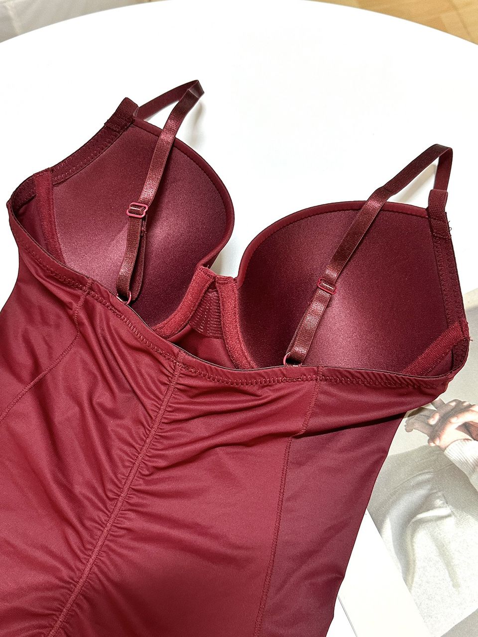 Body Sculptant Gainant – Maintien Ventre & Poitrine