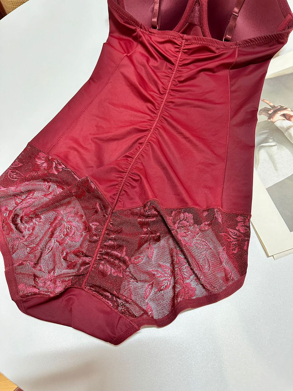 Body Sculptant Gainant – Maintien Ventre & Poitrine